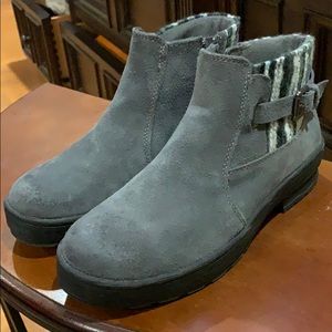 Earth origins ankle boots
